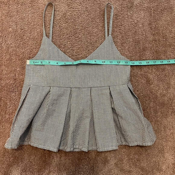 Stripped Top - Picture 2 of 4